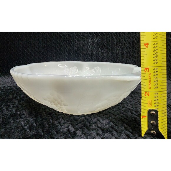 Indiana Glass Milk Glass Harvest/Grapevine Bowl – 1970s Made in USA - Picture 9 of 9